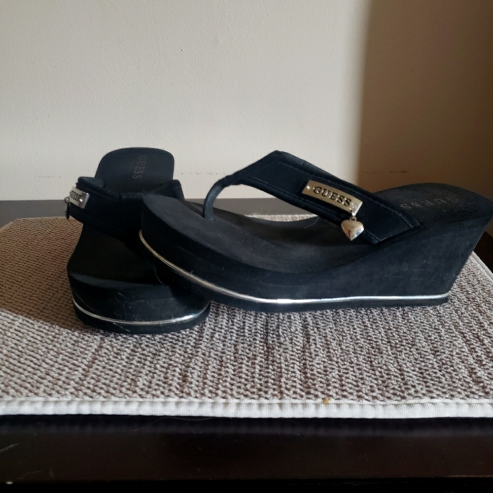 Guess Sandals